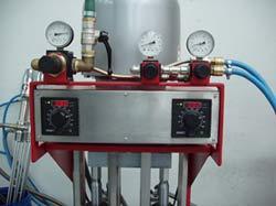 Spritzschaum Maschine zum Sch�umen und giessen